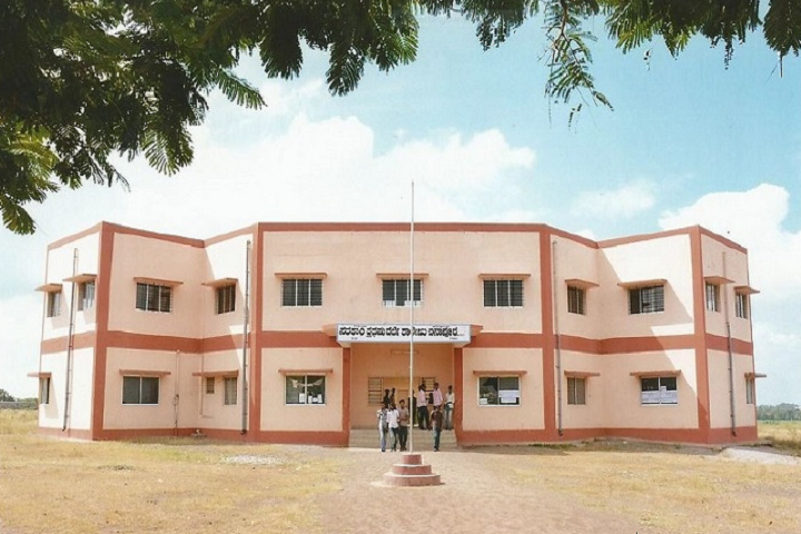 https://cache.careers360.mobi/media/colleges/social-media/media-gallery/23892/2020/3/21/Campus View of Government First Grade College Ainapur_Campus-View.png